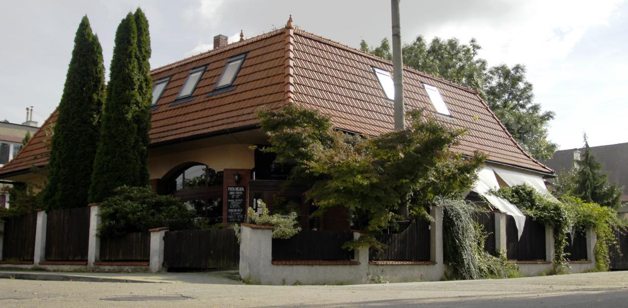 Penzion Arco Ostrava Luaran gambar